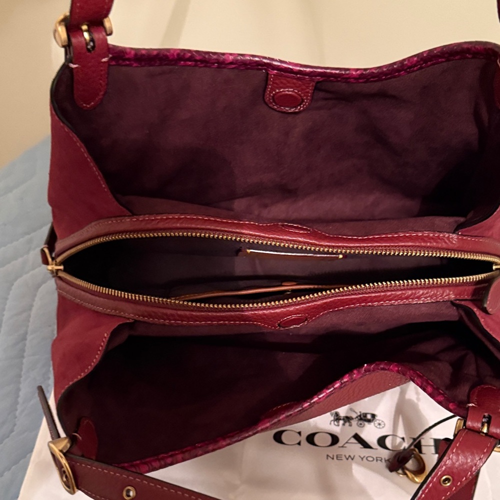 Coach Burgundy Pebbled Leather Shoulder Bag with Gold Hardware - Picture 5 of 10